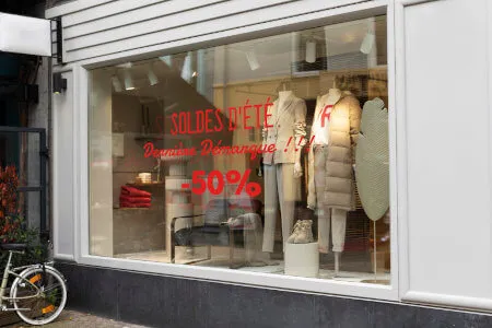 Autocollant soldes vitrine